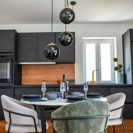 Adrijana Appartement *